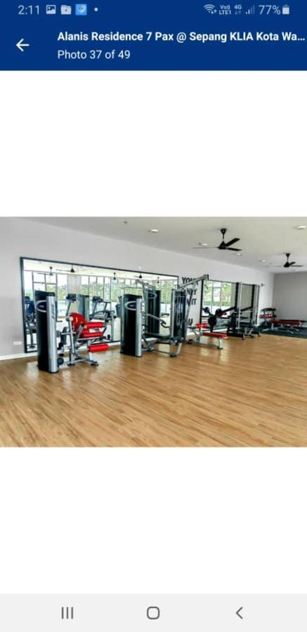 Alanis Suite Klia With Neflix Sepang Exterior photo