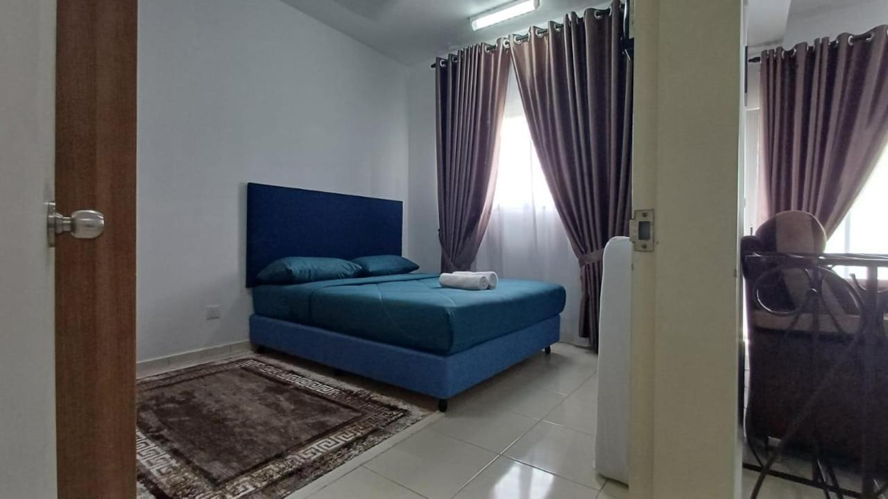 Alanis Suite Klia With Neflix Sepang Exterior photo